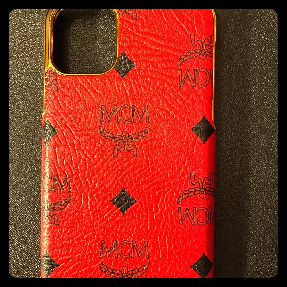 MCM iPhone 11 Pro Max custom Red case